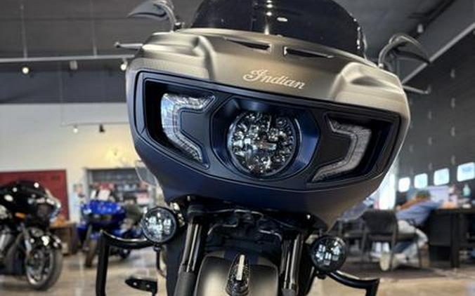 2023 Indian Motorcycle® Challenger® Elite Sapphire Blue Smoke