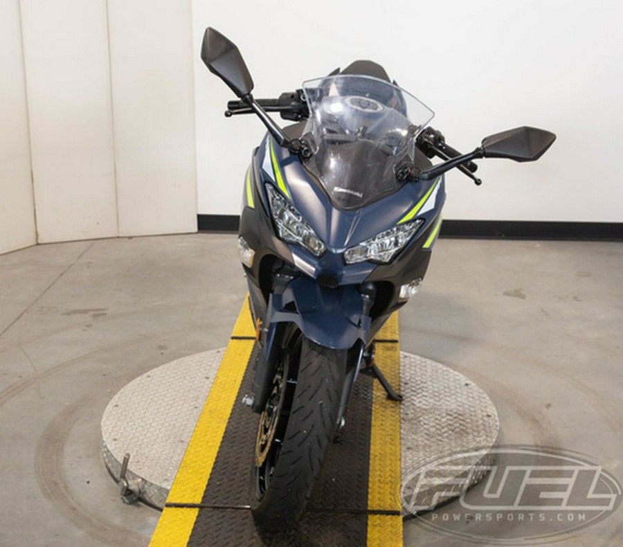 2022 Kawasaki Ninja 400 ABS Metallic Matte Blue/Metallic Graphi