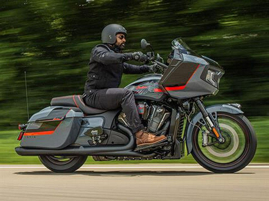 2022 Indian Motorcycle Challenger® Elite