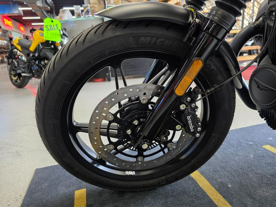 2025 Moto Guzzi V7 Stone