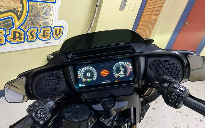 2026 Harley-Davidson® Street Glide® Vivid Black Black Trim FLHX