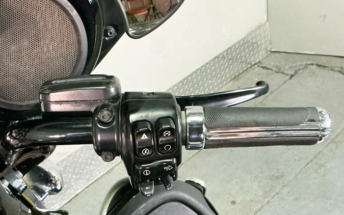 2016 Harley-Davidson CVO™ Street Glide®