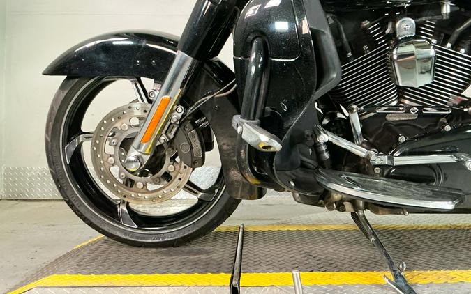 2016 Harley-Davidson CVO™ Street Glide®