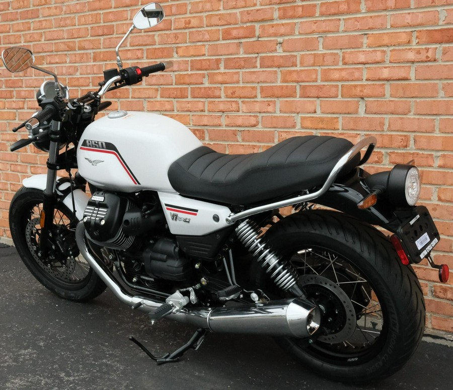 2026 Moto Guzzi V7 Special