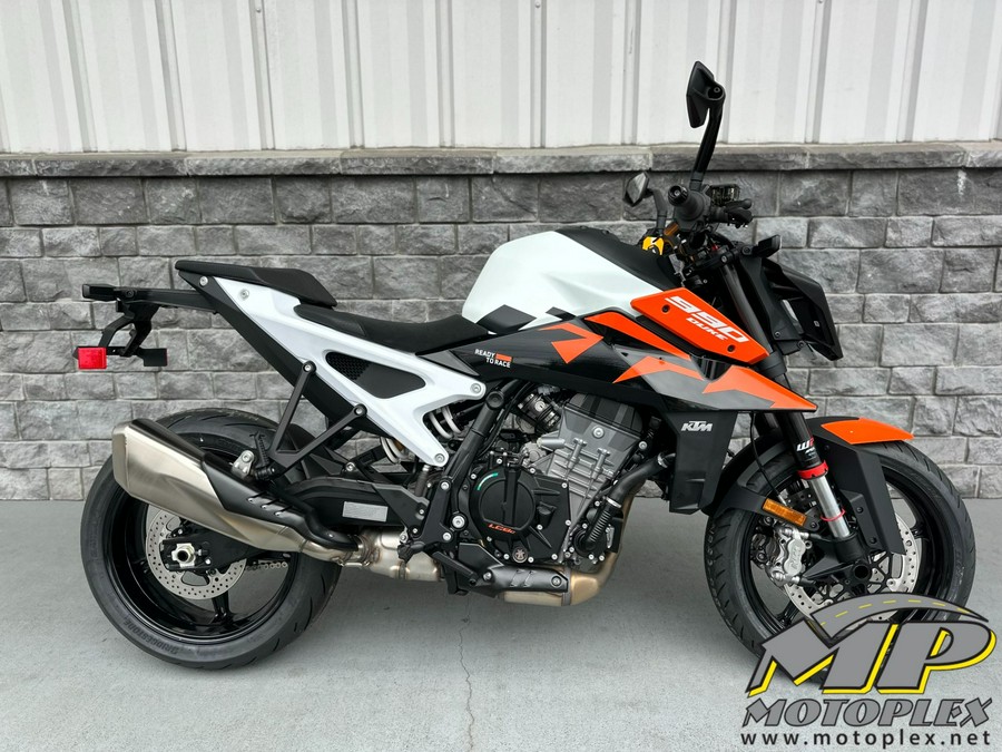 2027 KTM 990 Duke