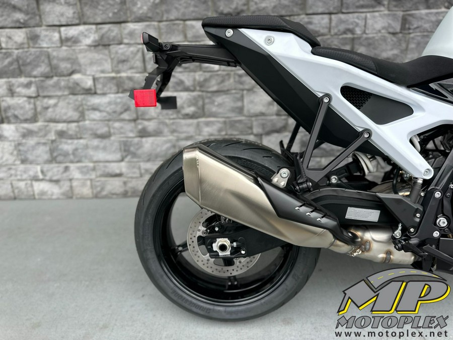 2027 KTM 990 Duke