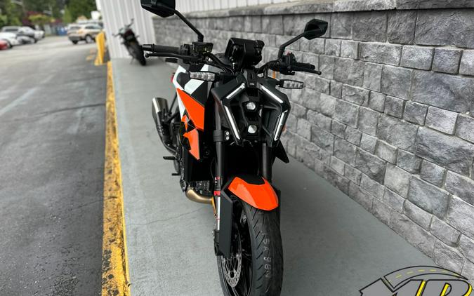 2027 KTM 990 Duke