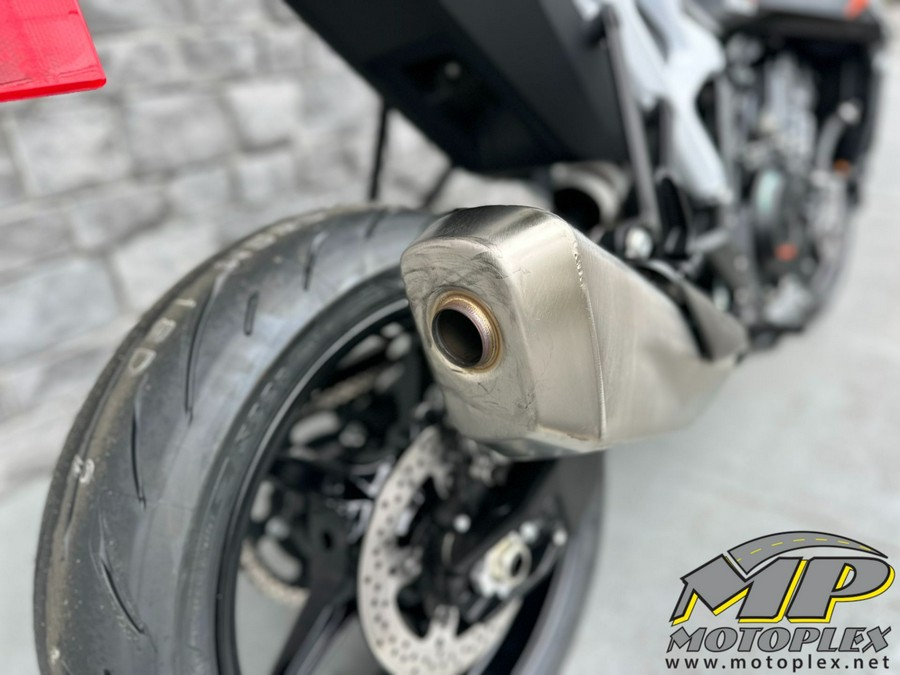2027 KTM 990 Duke