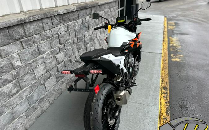 2027 KTM 990 Duke