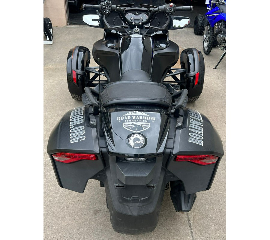 2016 Can-Am® Spyder® F3 Limited Special Series 6-Speed Semi-Automatic (SE6)