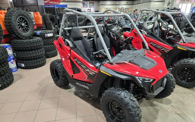 2026 POLARIS RZR 200 EFI