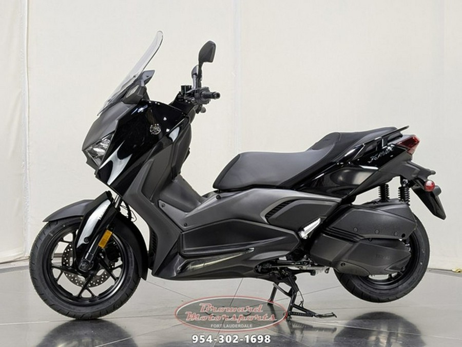 2025 Yamaha XMAX