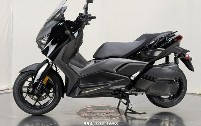 2025 Yamaha XMAX