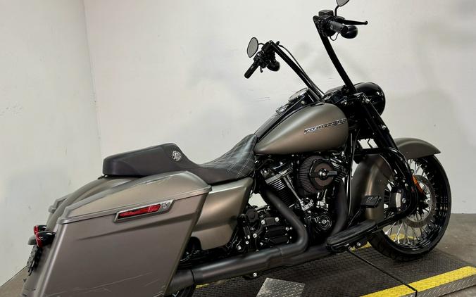 FLHRXS 2018 Road King® Special