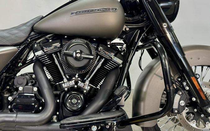 FLHRXS 2018 Road King® Special
