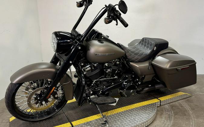 FLHRXS 2018 Road King® Special