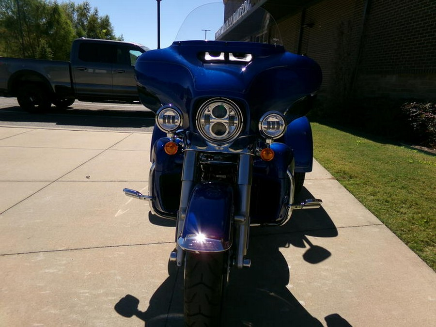 2024 Harley-Davidson® FLHTCUTG - Tri Glide® Ultra