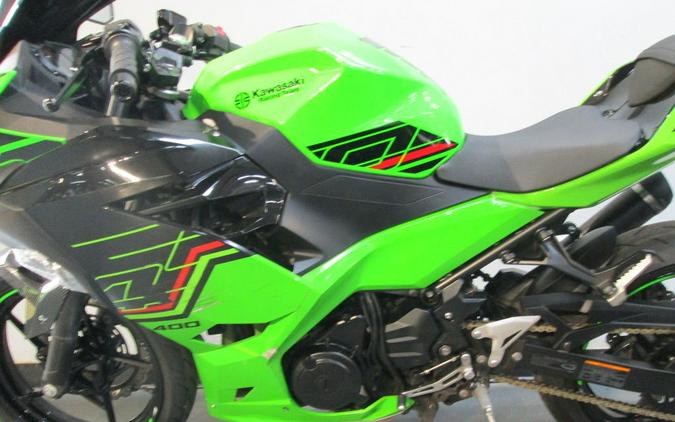 2023 Kawasaki Ninja® 400 KRT Edition ABS