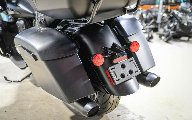 2023 Indian Motorcycle Roadmaster® Dark Horse®