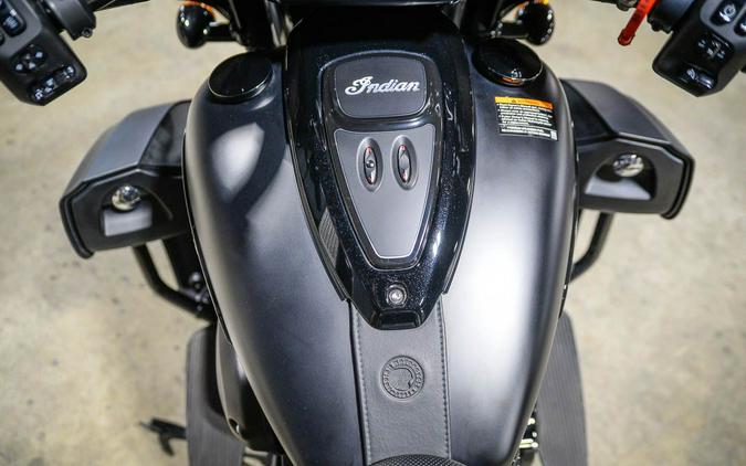 2023 Indian Motorcycle Roadmaster® Dark Horse®