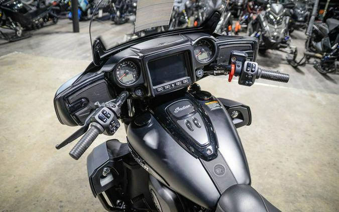 2023 Indian Motorcycle Roadmaster® Dark Horse®