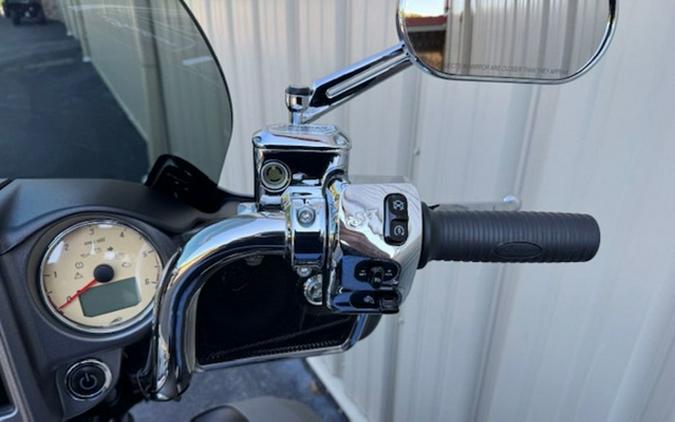 2019 Indian Roadmaster Steel Gray Smoke / Thunder Black Smoke Icon Series Dirt Track SmokeThunder Black Smoke
