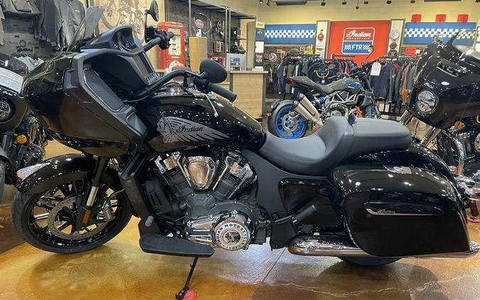 2024 Indian Motorcycle® Challenger® Black Metallic