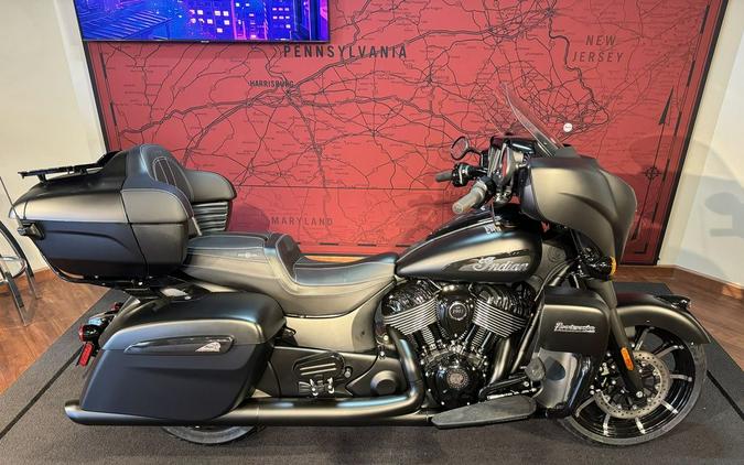 2024 Indian Motorcycle® Roadmaster® Dark Horse® Black Smoke