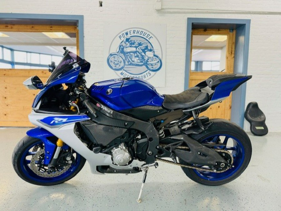 2015 Yamaha YZF-R1