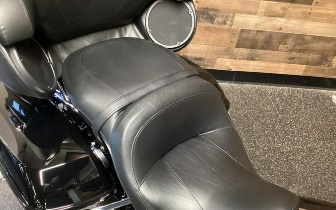 2019 Harley-Davidson Ultra Limited Vivid Black FLHTK