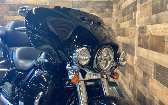 2019 Harley-Davidson Ultra Limited Vivid Black FLHTK