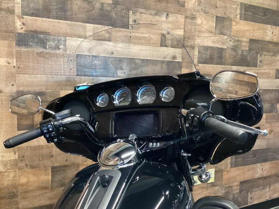 2019 Harley-Davidson Ultra Limited Vivid Black FLHTK