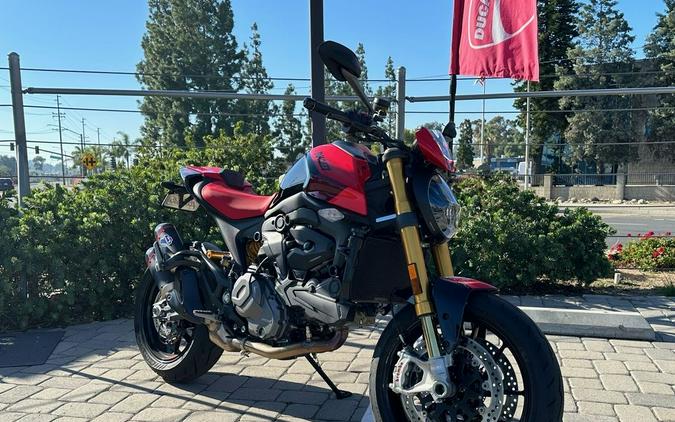 2025 Ducati Monster SP