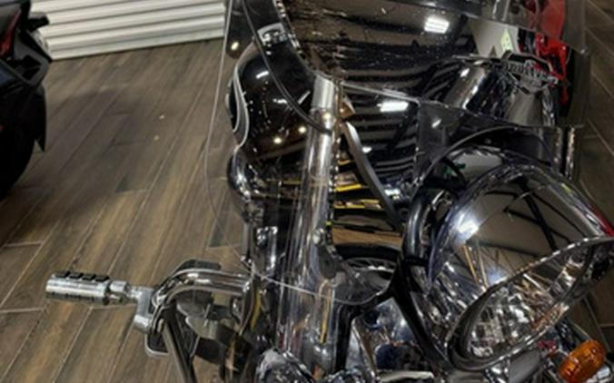 2018 Suzuki Boulevard C90T