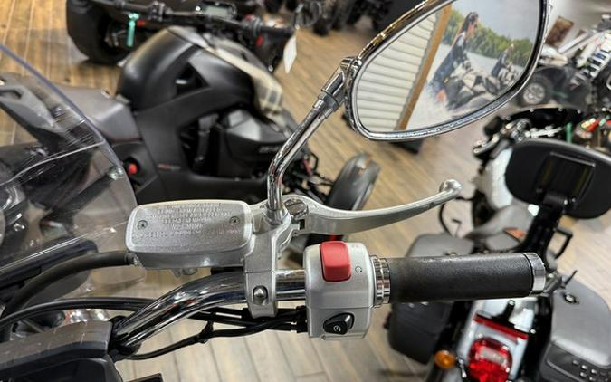 2018 Suzuki Boulevard C90T