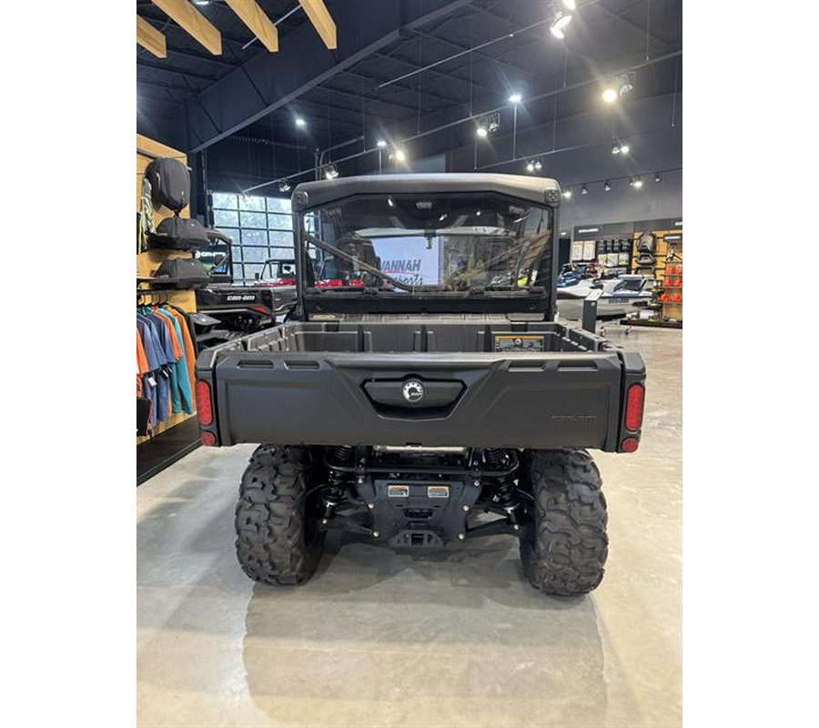 2025 Can-Am Defender DPS HD9