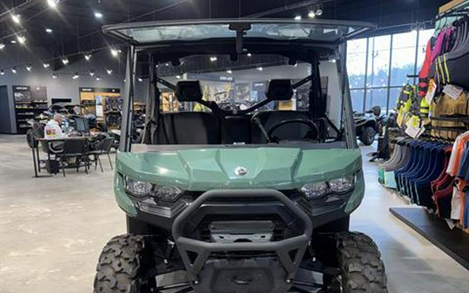 2025 Can-Am Defender DPS HD9