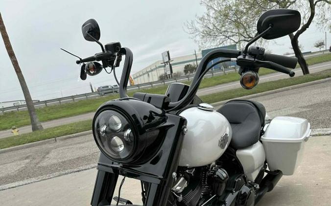FLHRXS 2024 Road King Special