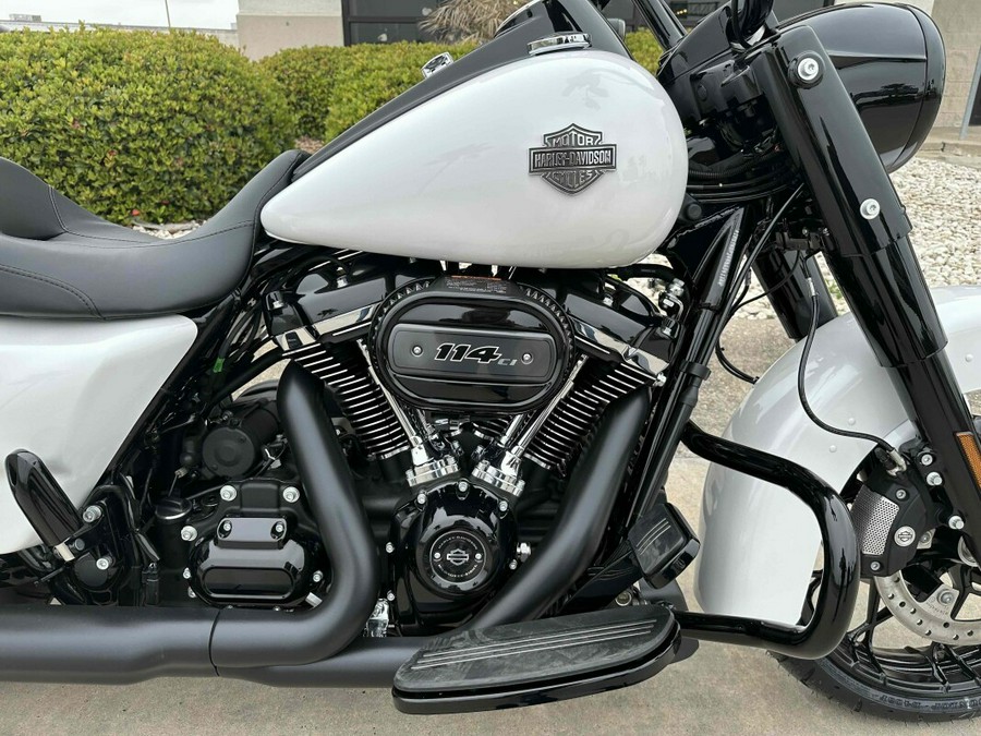 FLHRXS 2024 Road King Special