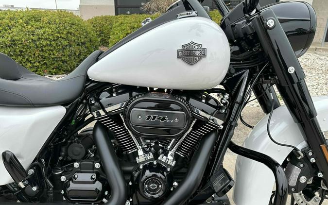 FLHRXS 2024 Road King Special