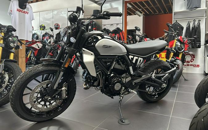 2024 Ducati Scrambler Icon (2G) - Black/Red/Yellow