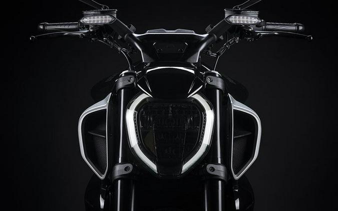 2024 Ducati Diavel V4