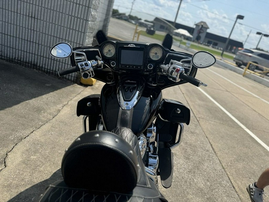 2017 Indian Roadmaster Thunder Black