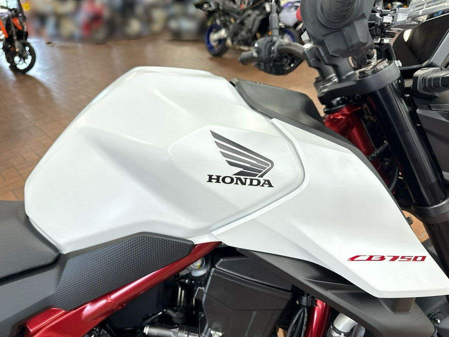 2025 Honda CB750 HORNET