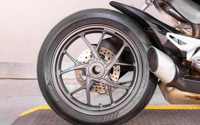 2022 Ducati Streetfighter V2