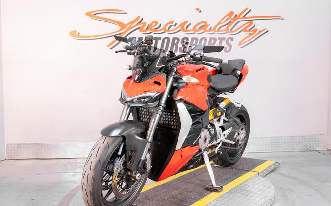 2022 Ducati Streetfighter V2