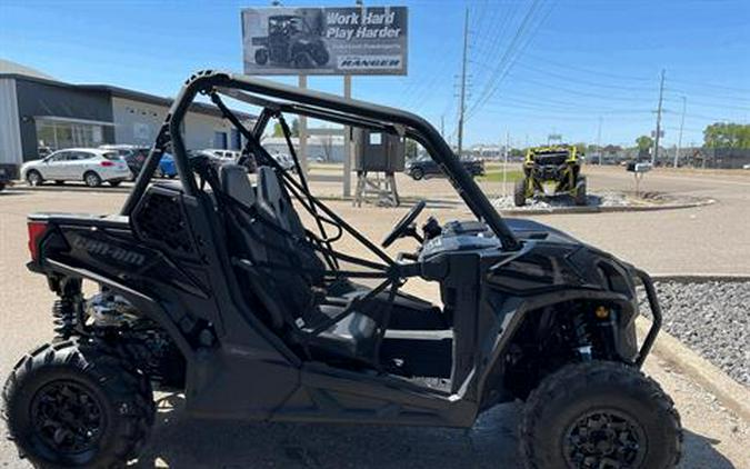 2023 Can-Am Maverick Trail DPS 700