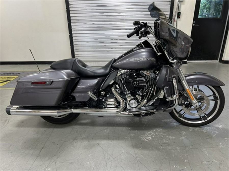 2015 Harley-Davidson FLHXS - Street Glide Special