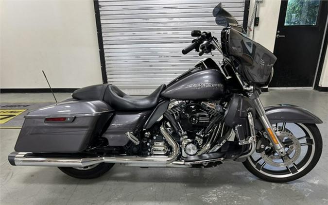 2015 Harley-Davidson FLHXS - Street Glide Special