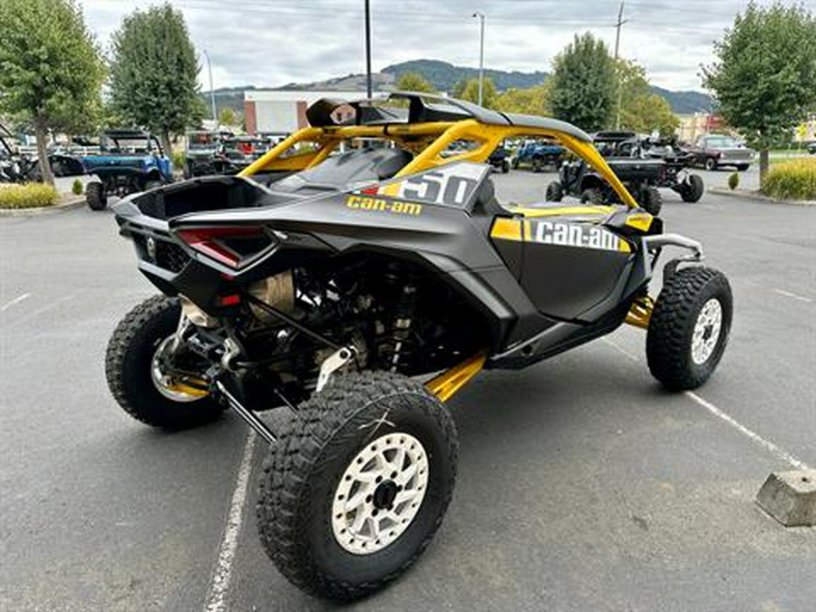 2024 Can-Am Maverick R X RS with Smart-Shox